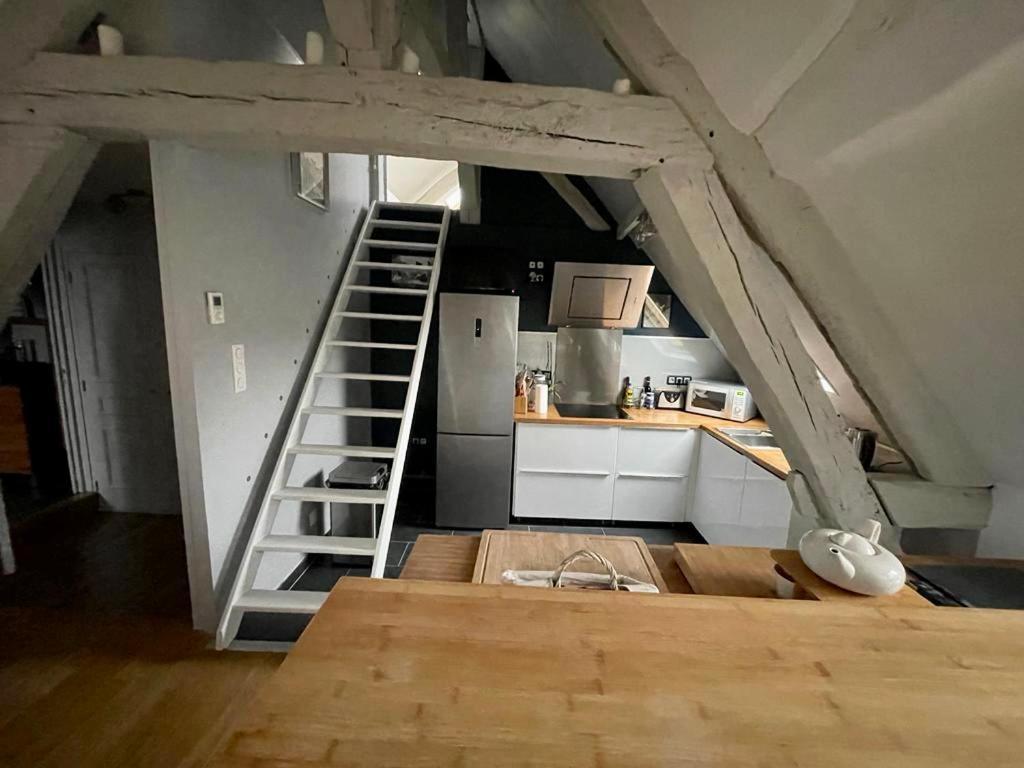Sous Les Clochers De Rouen - Spacieux Logement Dış mekan fotoğraf