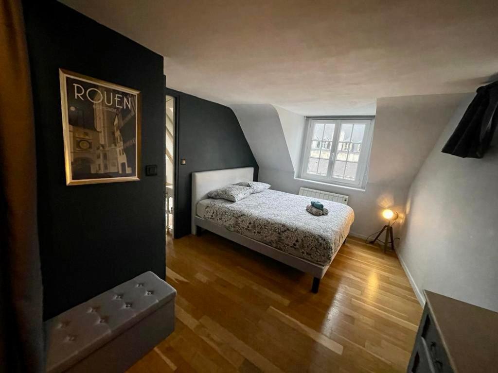 Sous Les Clochers De Rouen - Spacieux Logement Dış mekan fotoğraf